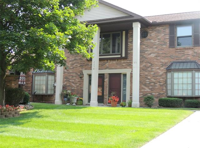 Hampton Pines Town Homes Rochester Hills MI Condos for sale 